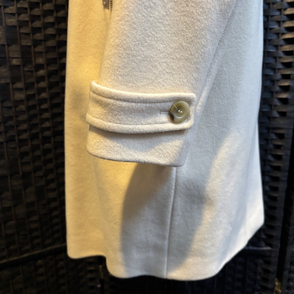 Michael Kors Women's Single-Breasted Wool Coat Size 6 - Picture 6 of 14